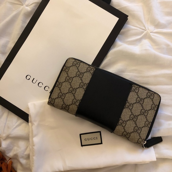Gucci Handbags - Gucci Long Wallet